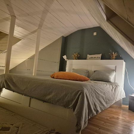 Studio Au Centre De Chimay, Arrivee Autonome Екстериор снимка